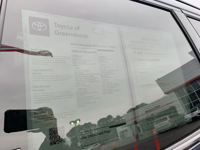 Used 2023 Volvo XC60 B5 Plus w/ Climate Package image 37