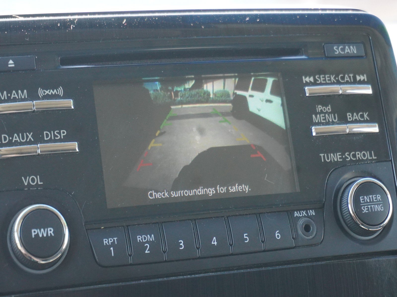 Used 2014 Nissan Titan SV w/ SV Value Truck Package image 25