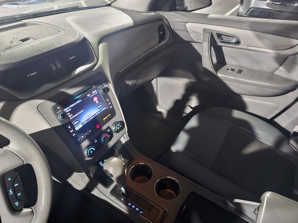 Used 2017 Chevrolet Traverse LS image 28