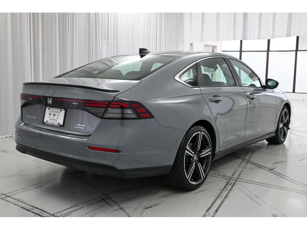 Used 2024 Honda Accord Sport image 7