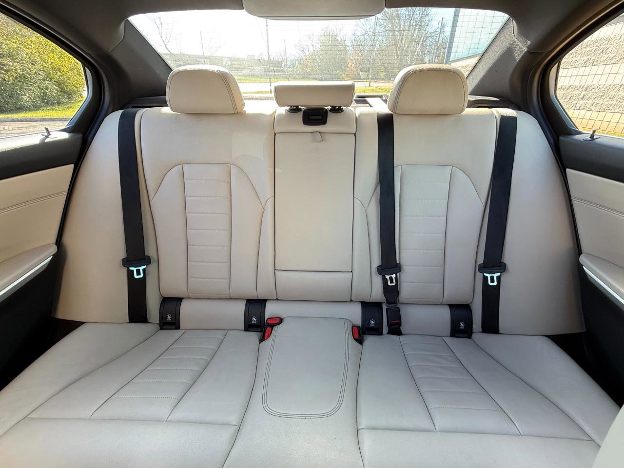 Used 2020 BMW 330i xDrive Sedan AWD/4WD image 18