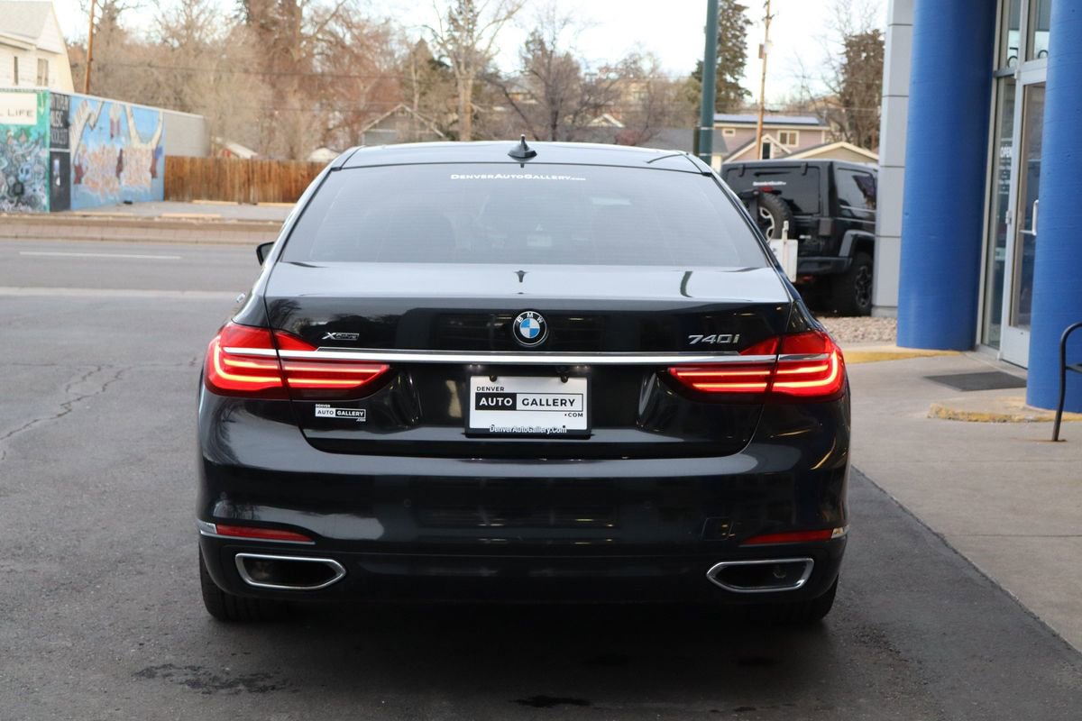 Used 2019 BMW 740i xDrive w/ Executive Package image 4