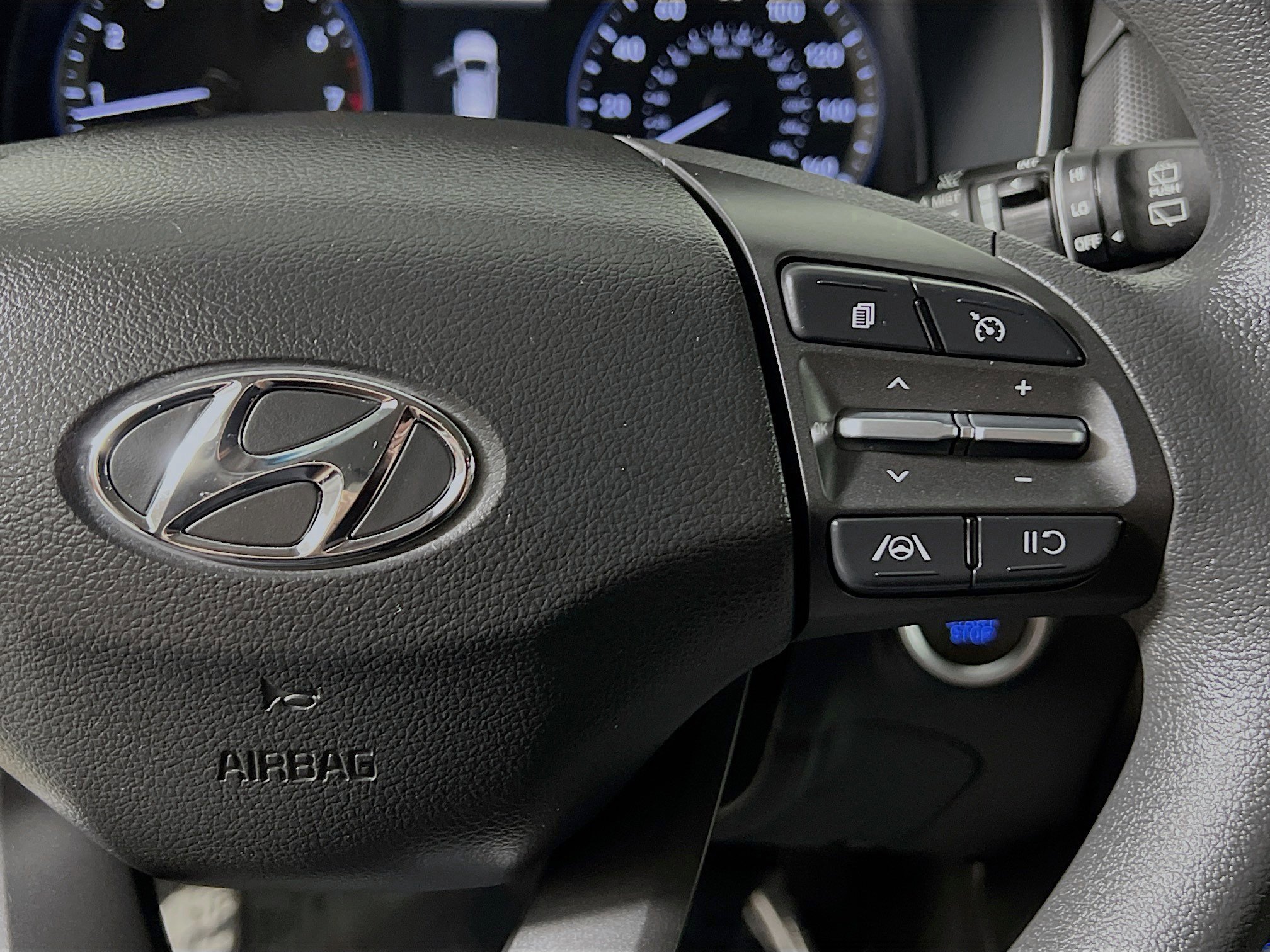 Used 2023 Hyundai Kona SEL image 18