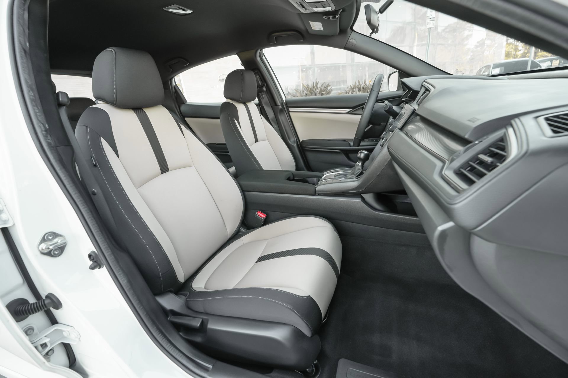 Used 2018 Honda Civic Sport image 40