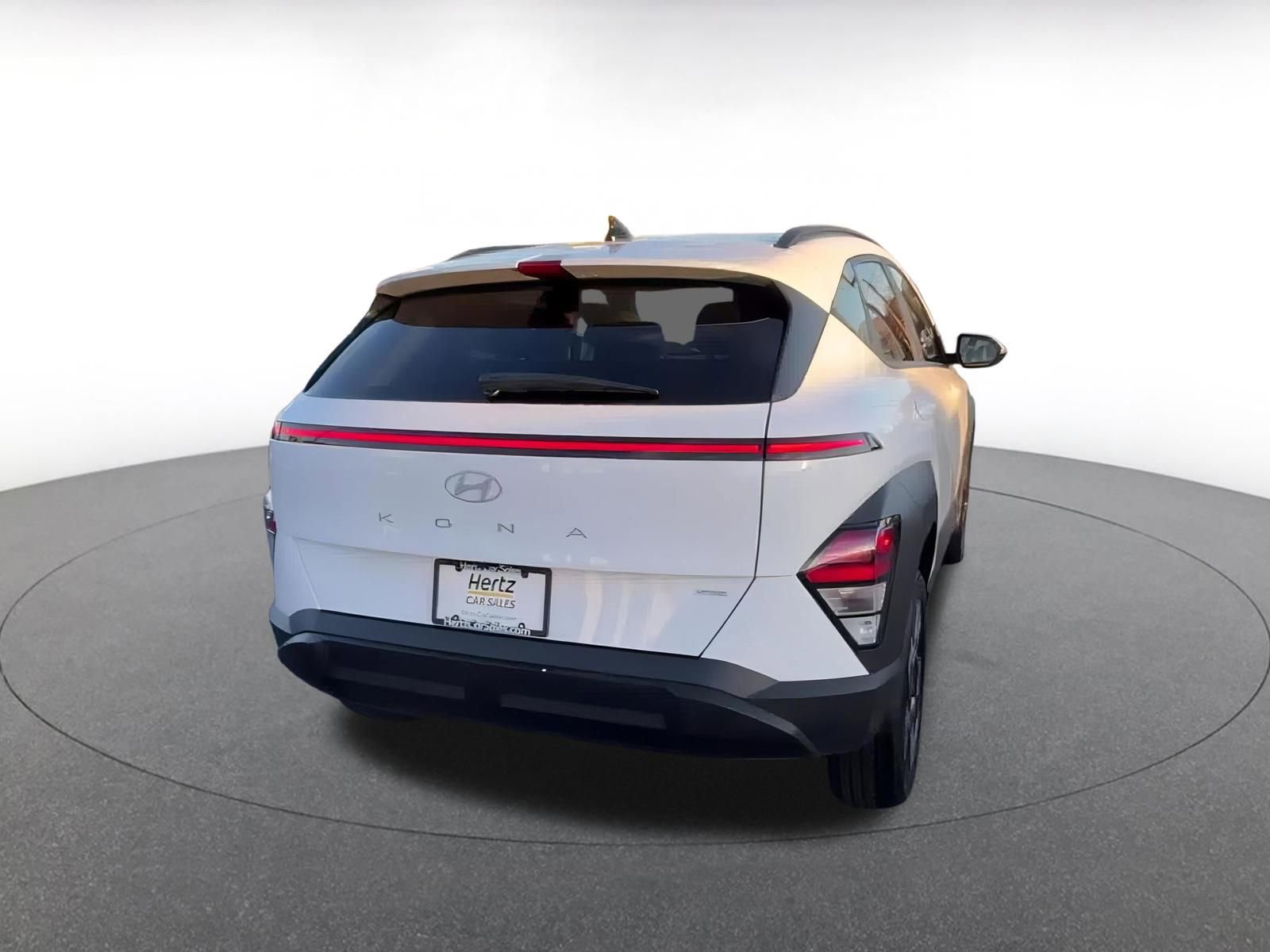 Used 2025 Hyundai Kona SEL image 14