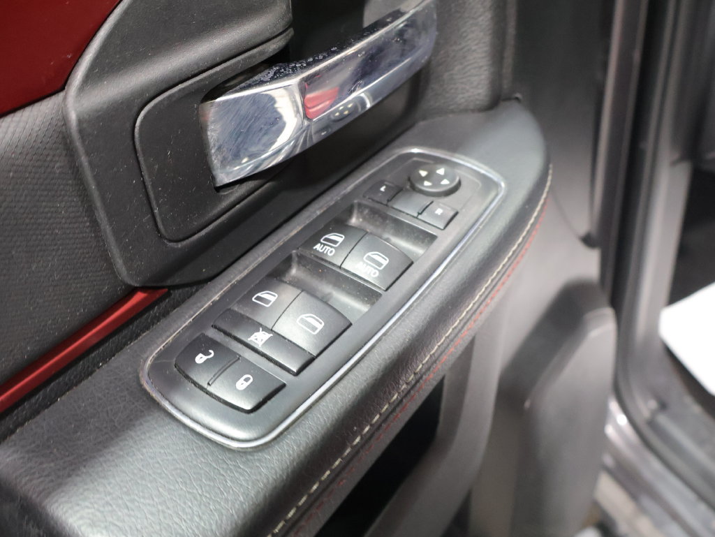 Used 2017 RAM 1500 Rebel AWD/4WD image 14
