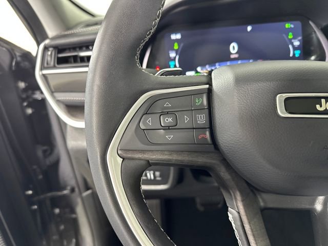 Used 2023 Jeep Grand Cherokee 4WD 4xe image 15