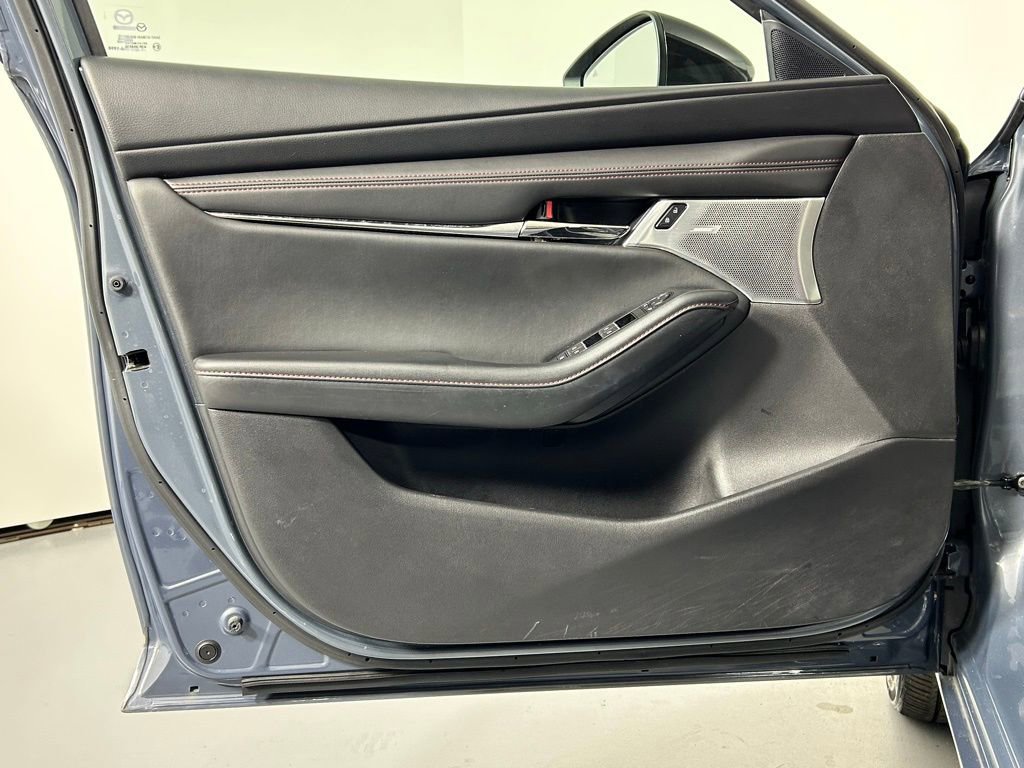 Used 2023 MAZDA MAZDA3 s image 30