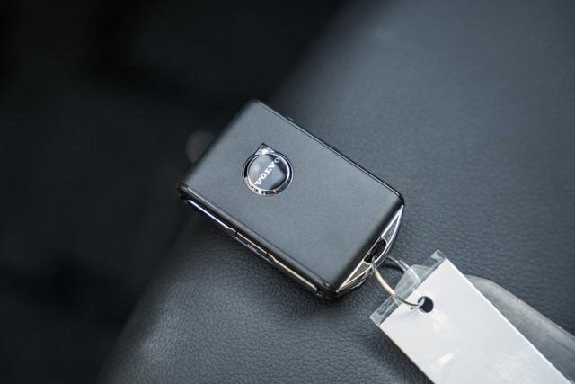 Used 2026 Volvo XC40 B5 Plus w/ Protection Package Premier image 37