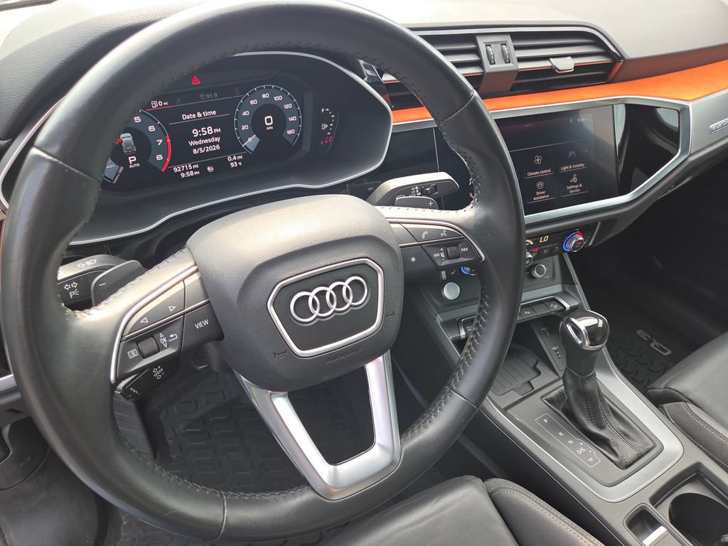 Used 2020 Audi Q3 2.0T Premium Plus AWD/4WD image 31