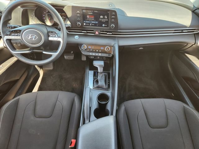 Used 2023 Hyundai Elantra SEL w/ Cargo Package image 19