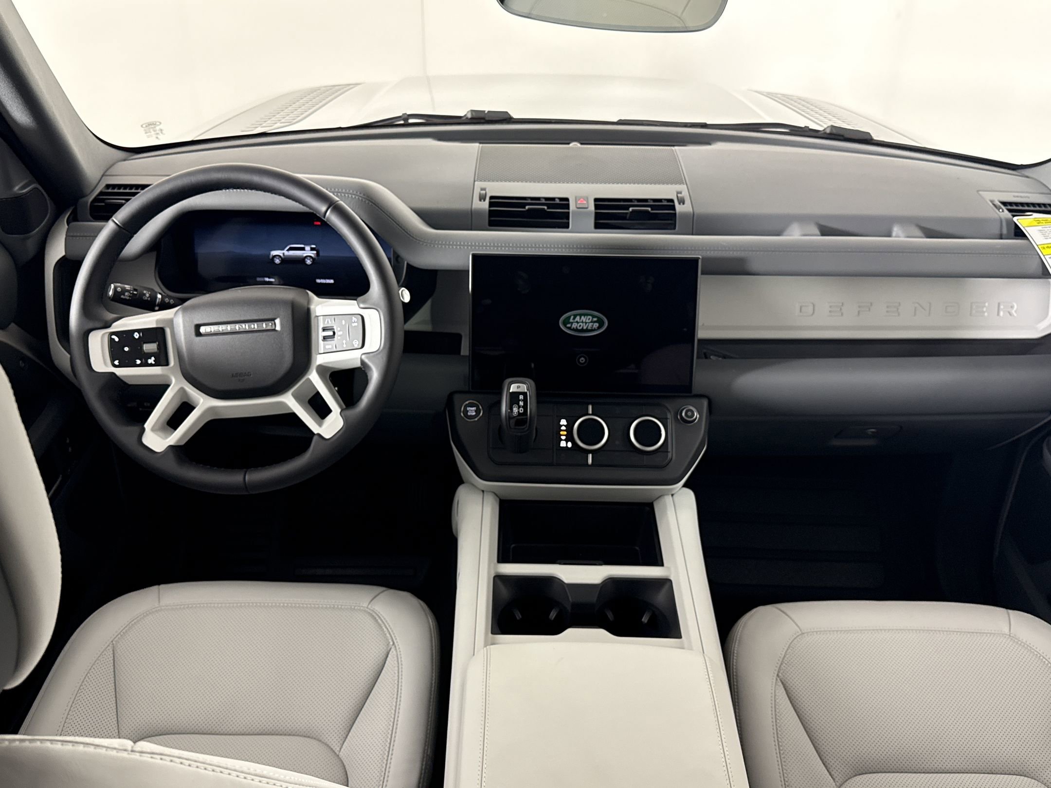 New 2026 Land Rover Defender 110 X-Dynamic SE AWD/4WD image 15