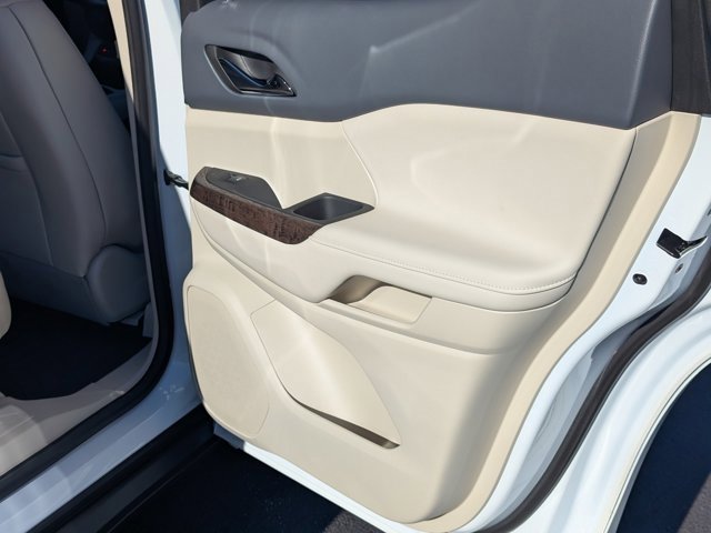 Used 2023 GMC Acadia Denali image 15