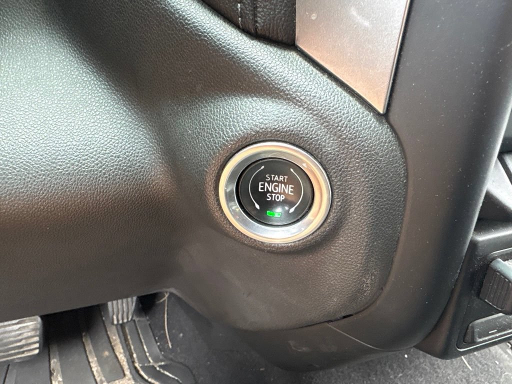 Used 2019 Chevrolet Silverado 1500 LT w/ All-Star Edition AWD/4WD image 26