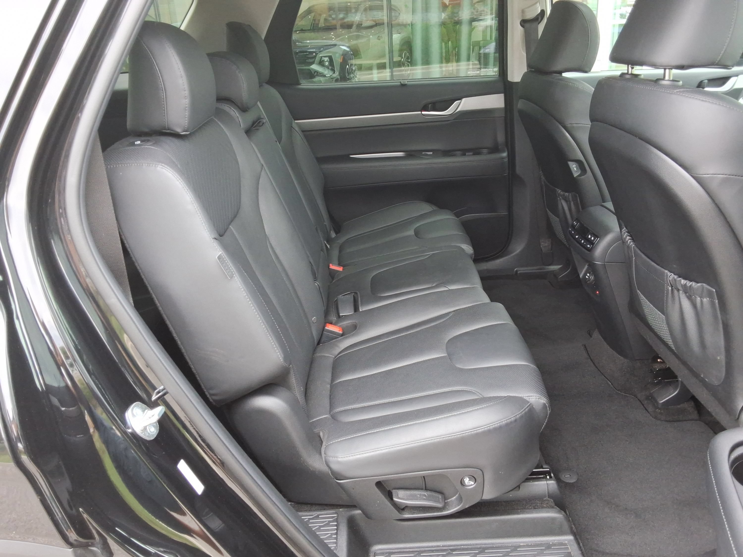 Used 2025 Hyundai Palisade SEL AWD/4WD image 34