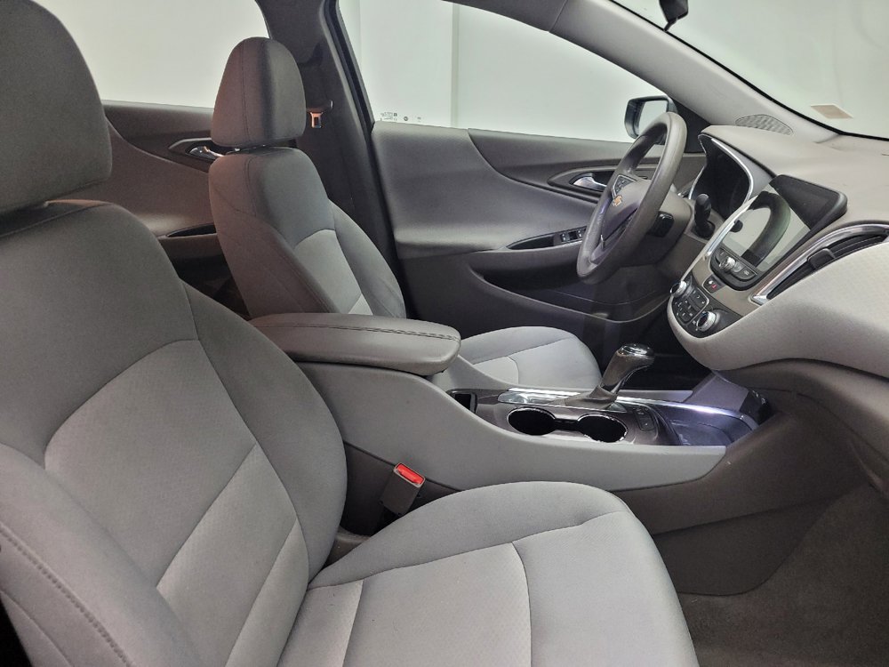Used 2020 Chevrolet Malibu LT FWD image 21