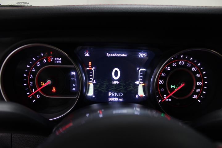 Used 2020 Jeep Gladiator Rubicon AWD/4WD image 39