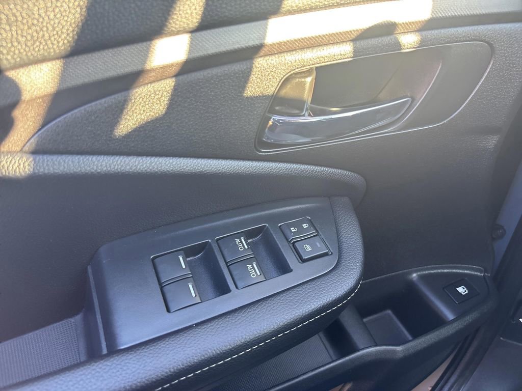 Certified 2024 Honda Ridgeline Sport image 25