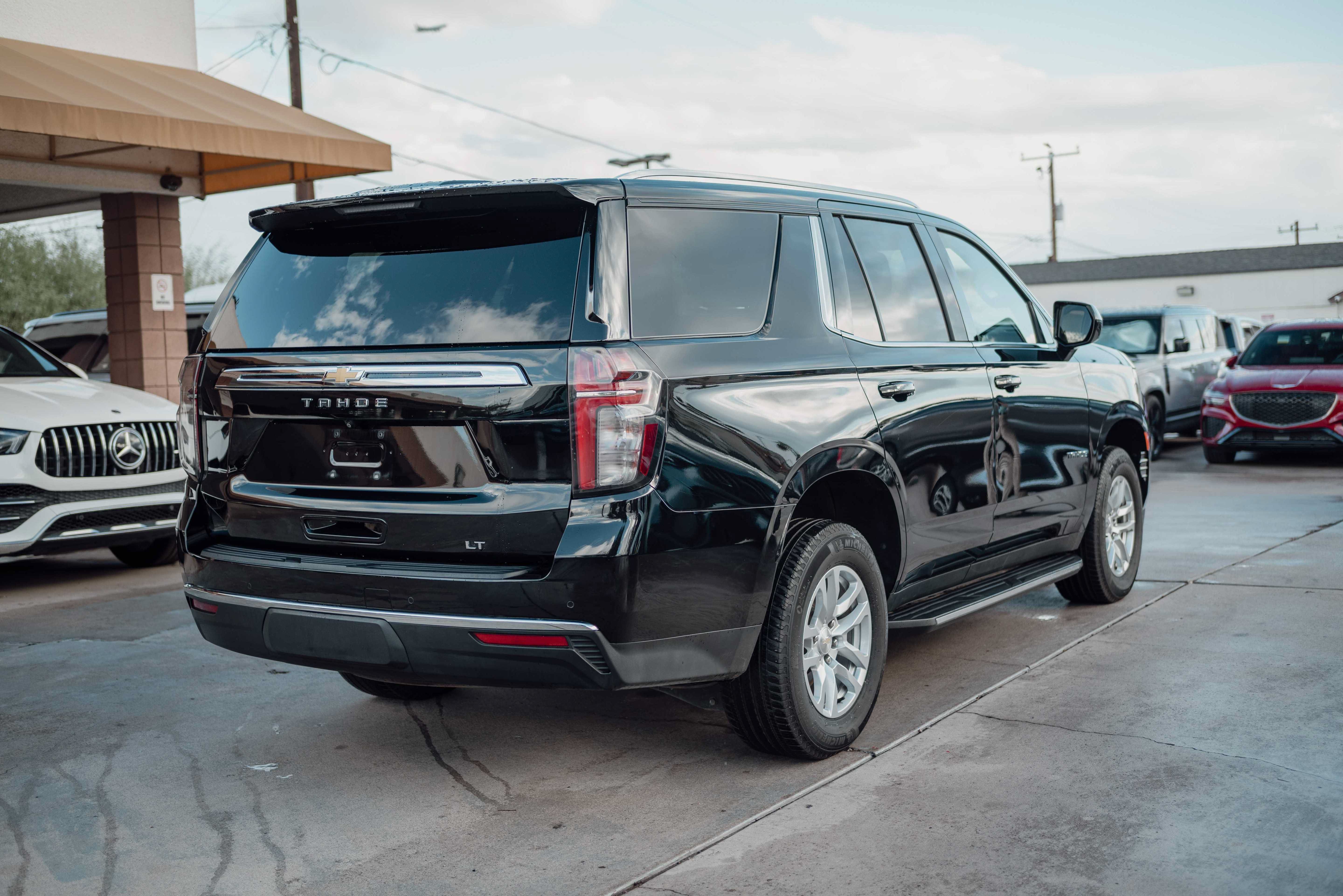 Used 2022 Chevrolet Tahoe LT RWD image 3