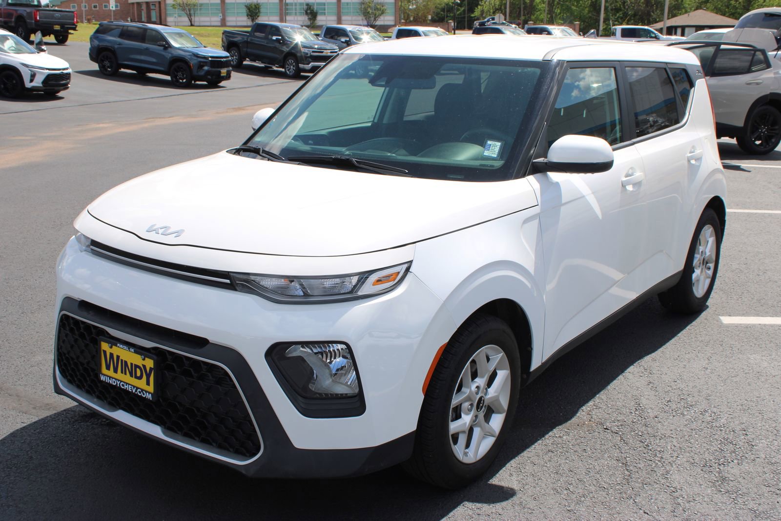 Used 2022 Kia Soul LX w/ Technology Package image 4