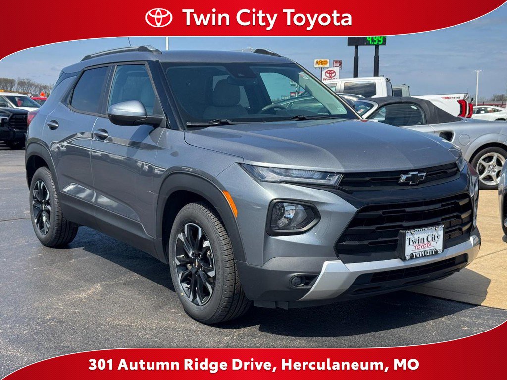 Used 2021 Chevrolet TrailBlazer LT w/ Convenience Package image 1