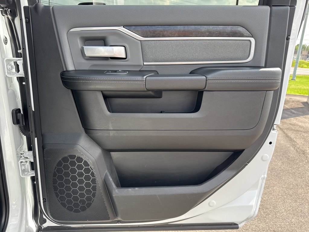 Used 2023 RAM 2500 Big Horn w/ Level 1 Equipment Group image 16