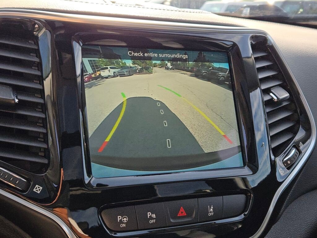 Used 2022 Jeep Cherokee Limited w/ Mopar Interior Package image 30