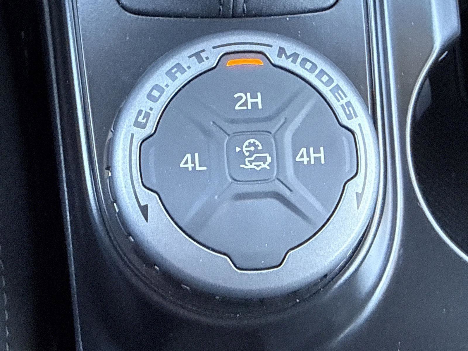 New 2025 Ford Bronco 2-Door AWD/4WD image 20