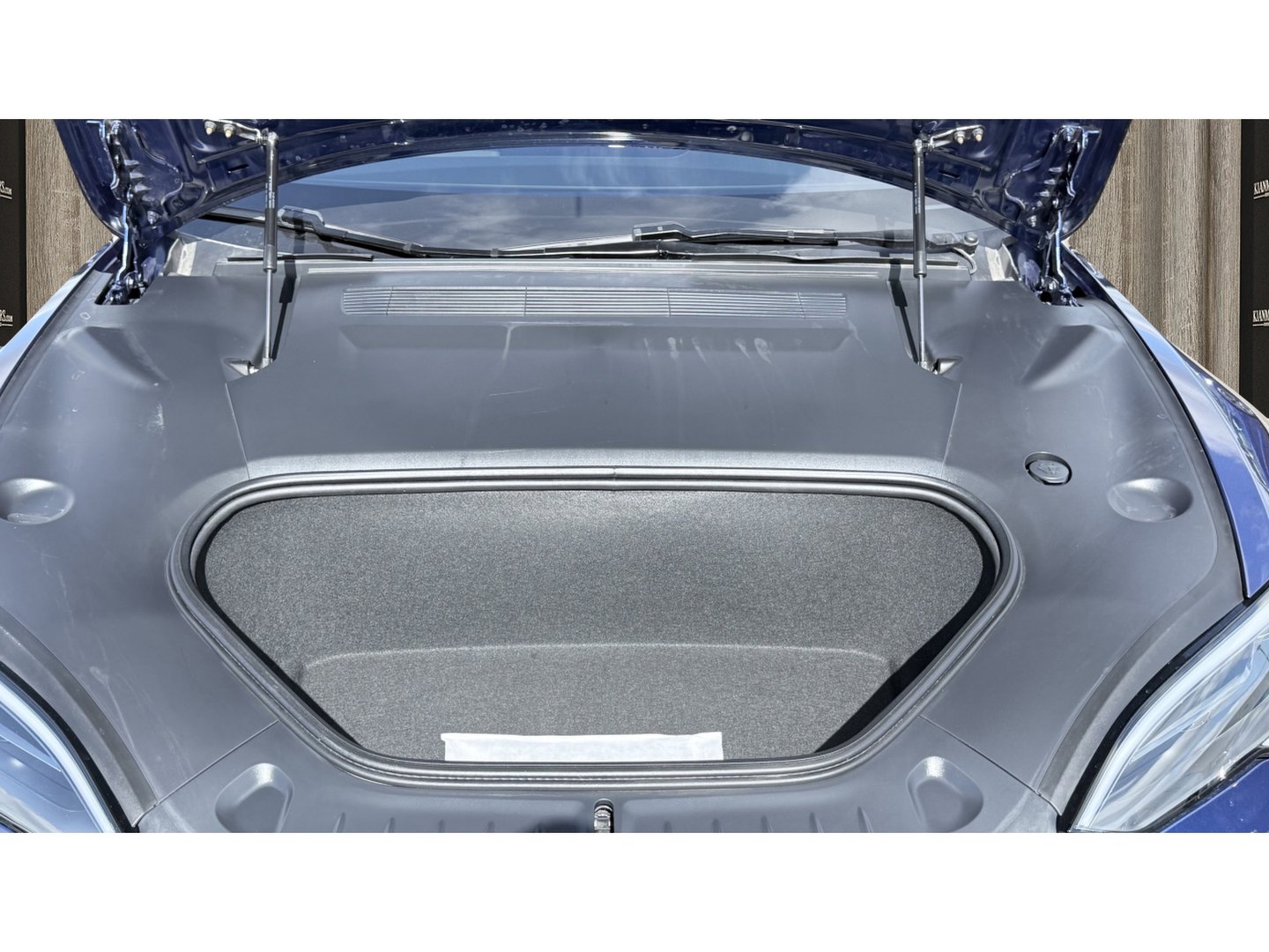 Used 2024 Tesla Model S AWD/4WD image 18