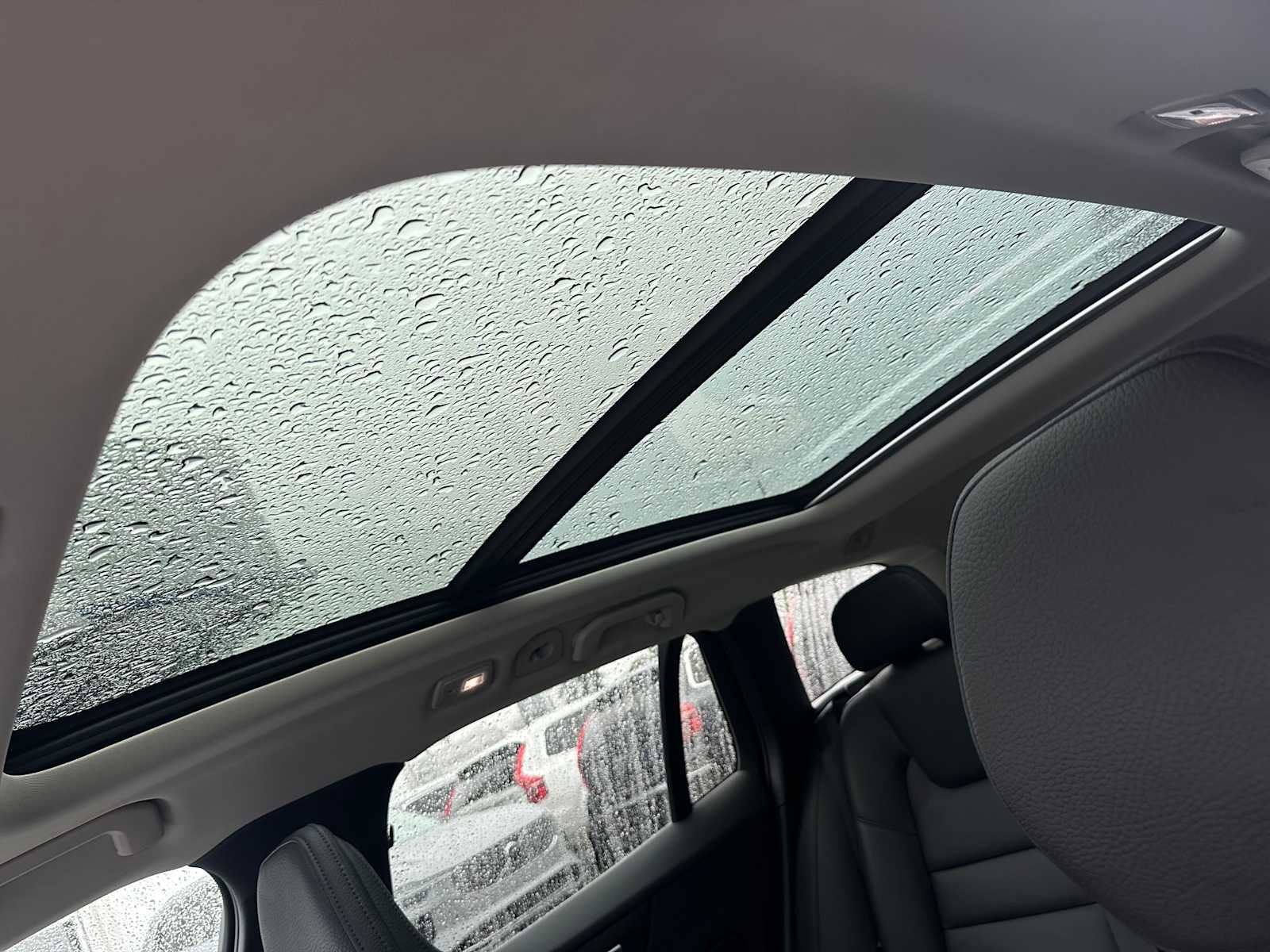 Certified 2025 Volvo V60 B5 Cross Country Plus image 23