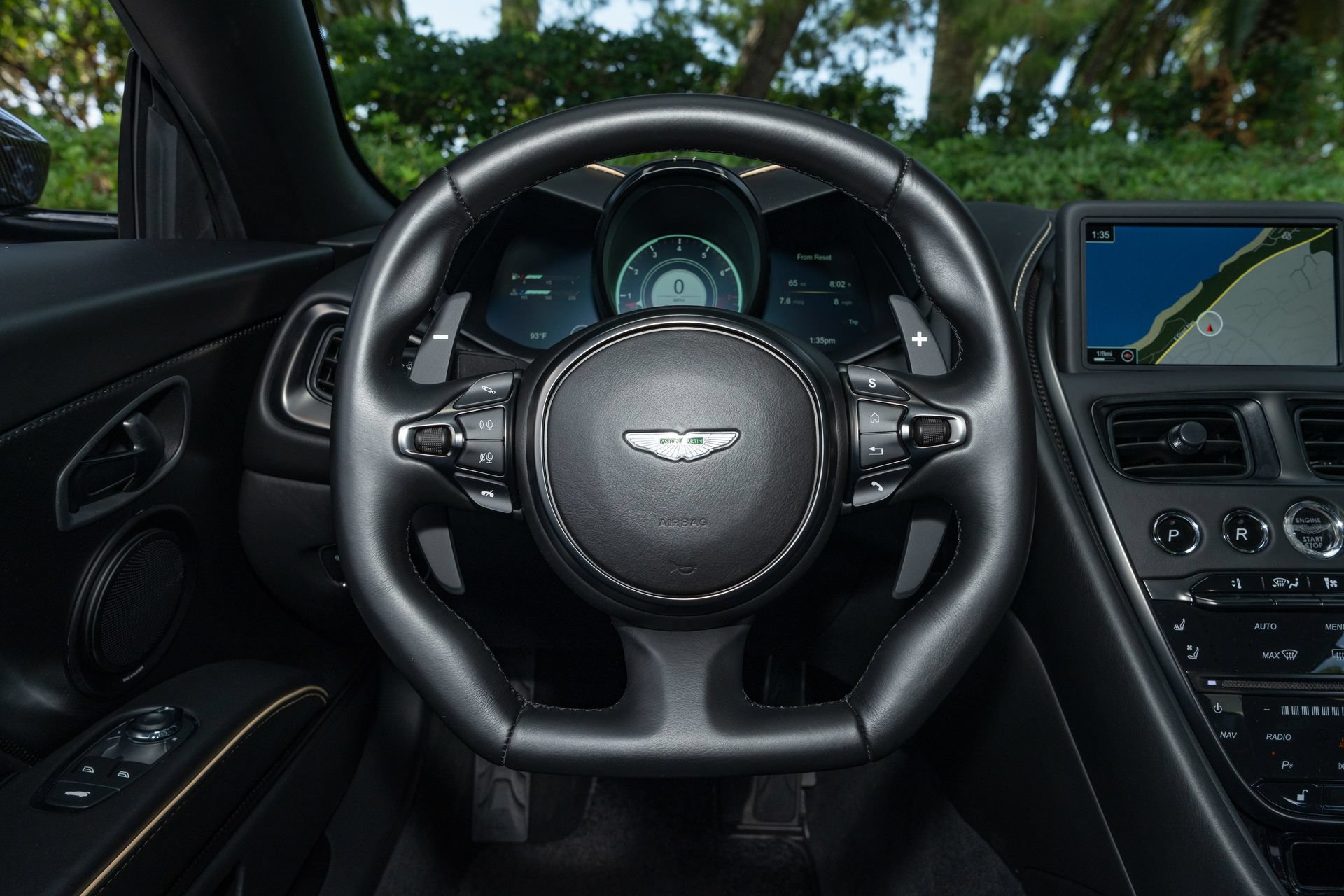 Used 2019 Aston Martin DBS Superleggera RWD image 19