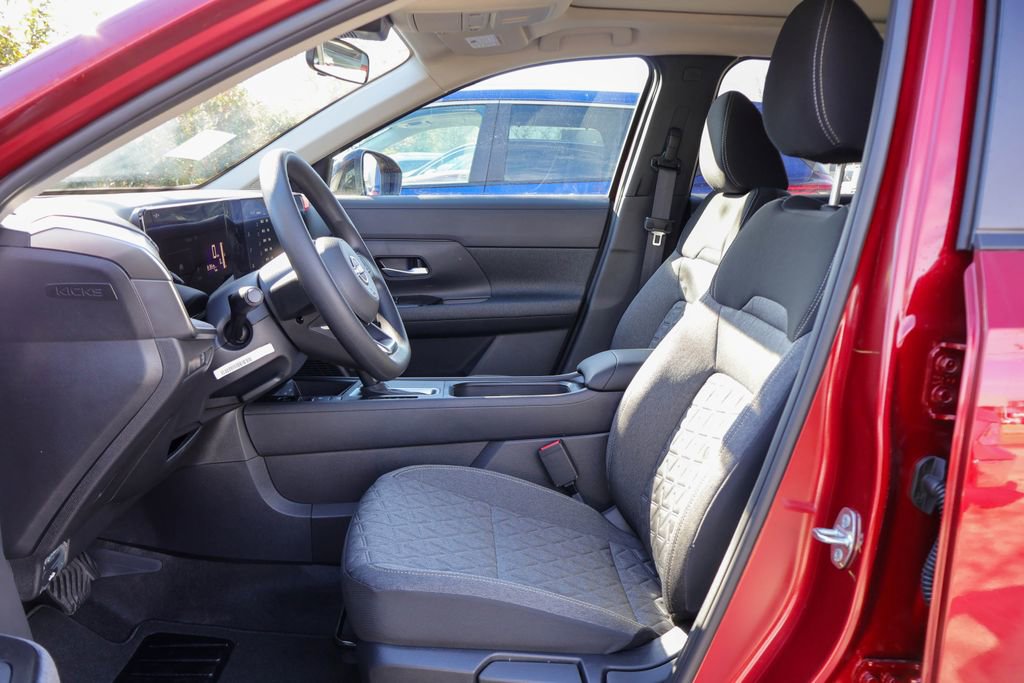 New 2026 Nissan Kicks SV image 7