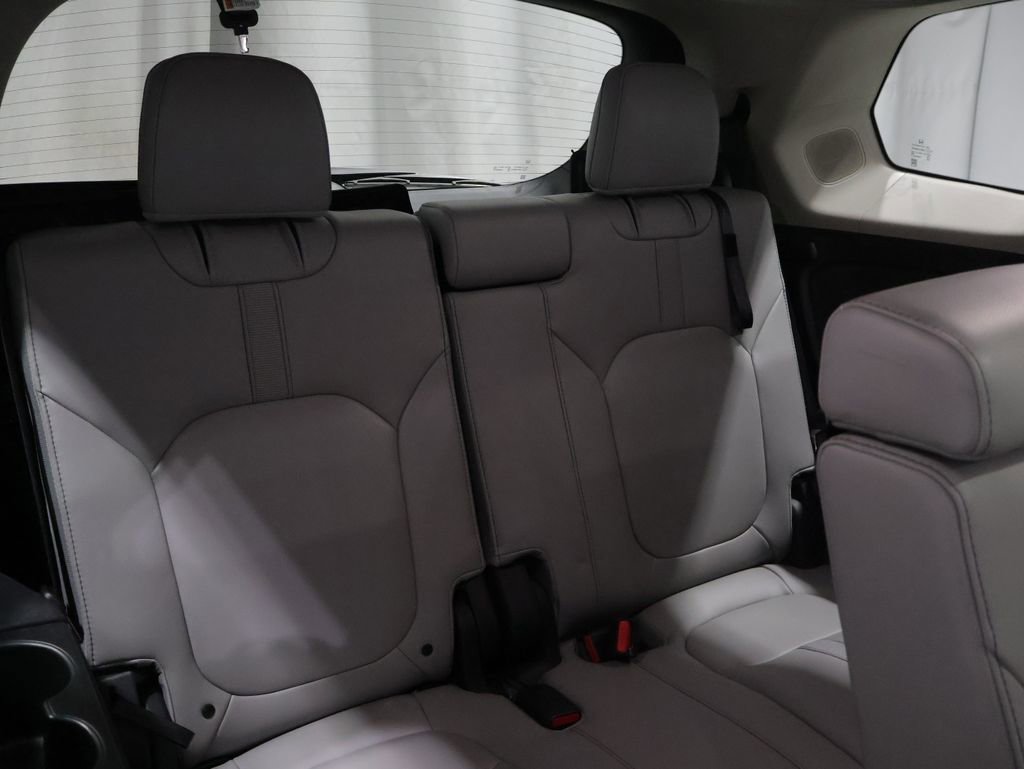 Used 2025 Honda Pilot Touring image 22