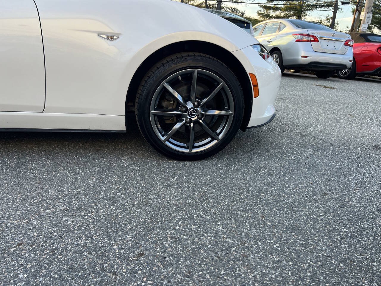 Used 2020 MAZDA MX-5 Miata RF Grand Touring RWD image 33