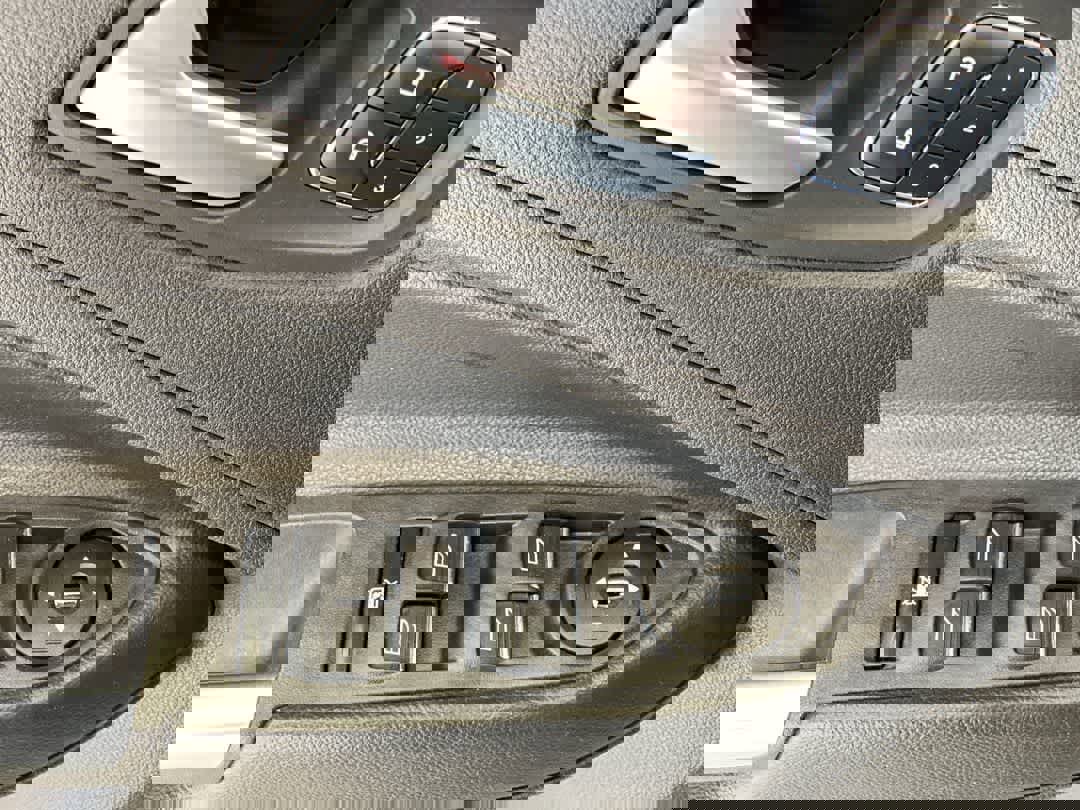 Used 2015 Ford Escape Titanium image 16