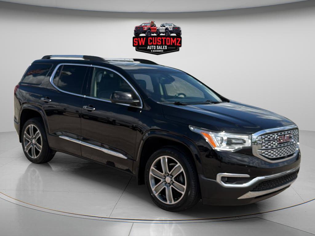 Used 2019 GMC Acadia Denali w/ Technology Package AWD/4WD image 1