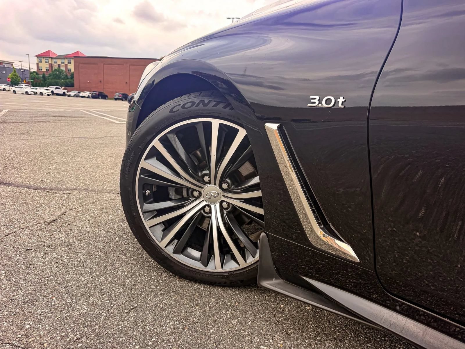 Used 2018 INFINITI Q60 3.0t Luxe AWD/4WD image 35