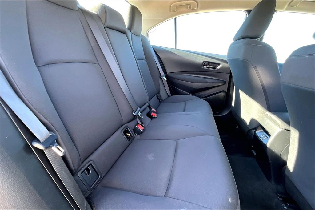 Used 2024 Toyota Corolla LE image 25