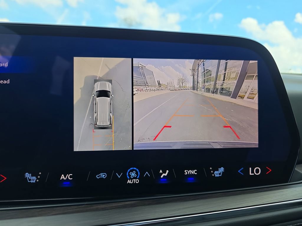 Used 2025 Chevrolet Tahoe Z71 image 23