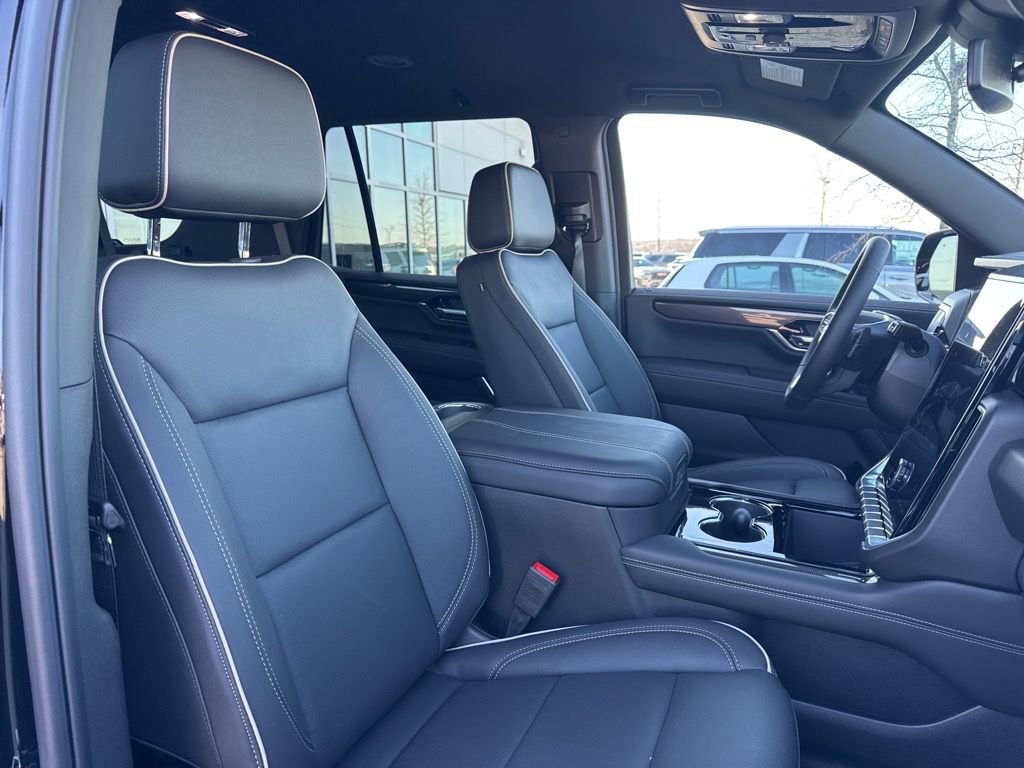 New 2026 GMC Yukon Elevation w/ LPO, Floor Liner Package image 22
