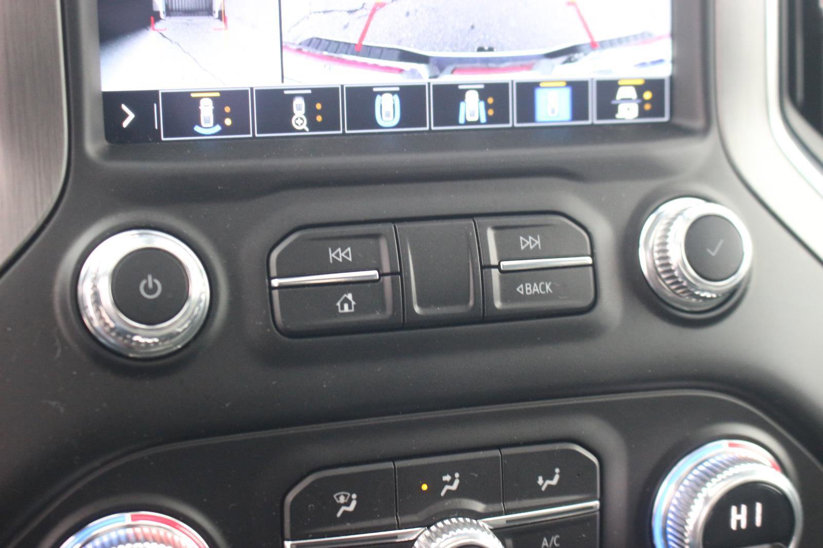 Used 2023 GMC Sierra 3500 Denali w/ Denali Ultimate Package image 25