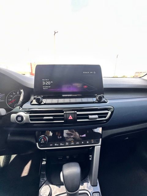 Used 2023 Kia Seltos Nightfall Edition image 13