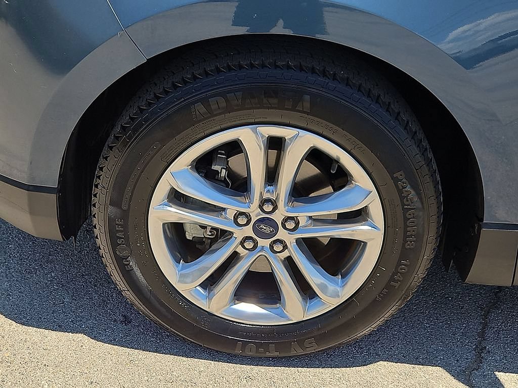 Used 2016 Ford Edge SEL w/ Equipment Group 201A FWD image 13