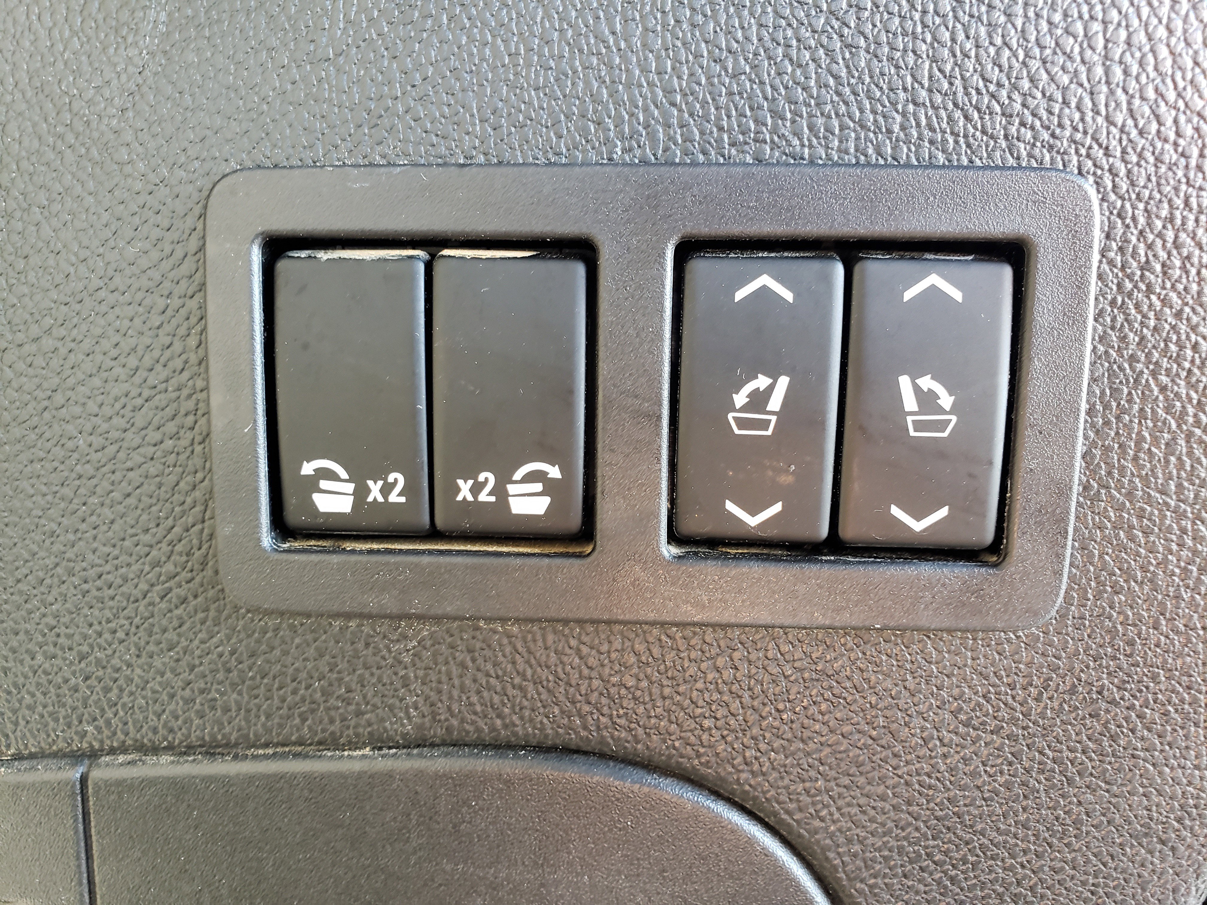 Used 2019 Chevrolet Tahoe LT image 12