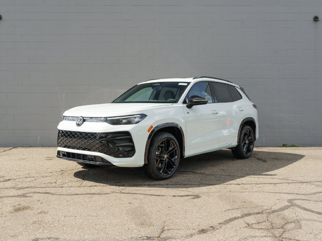 New 2026 Volkswagen Tiguan SE R-Line