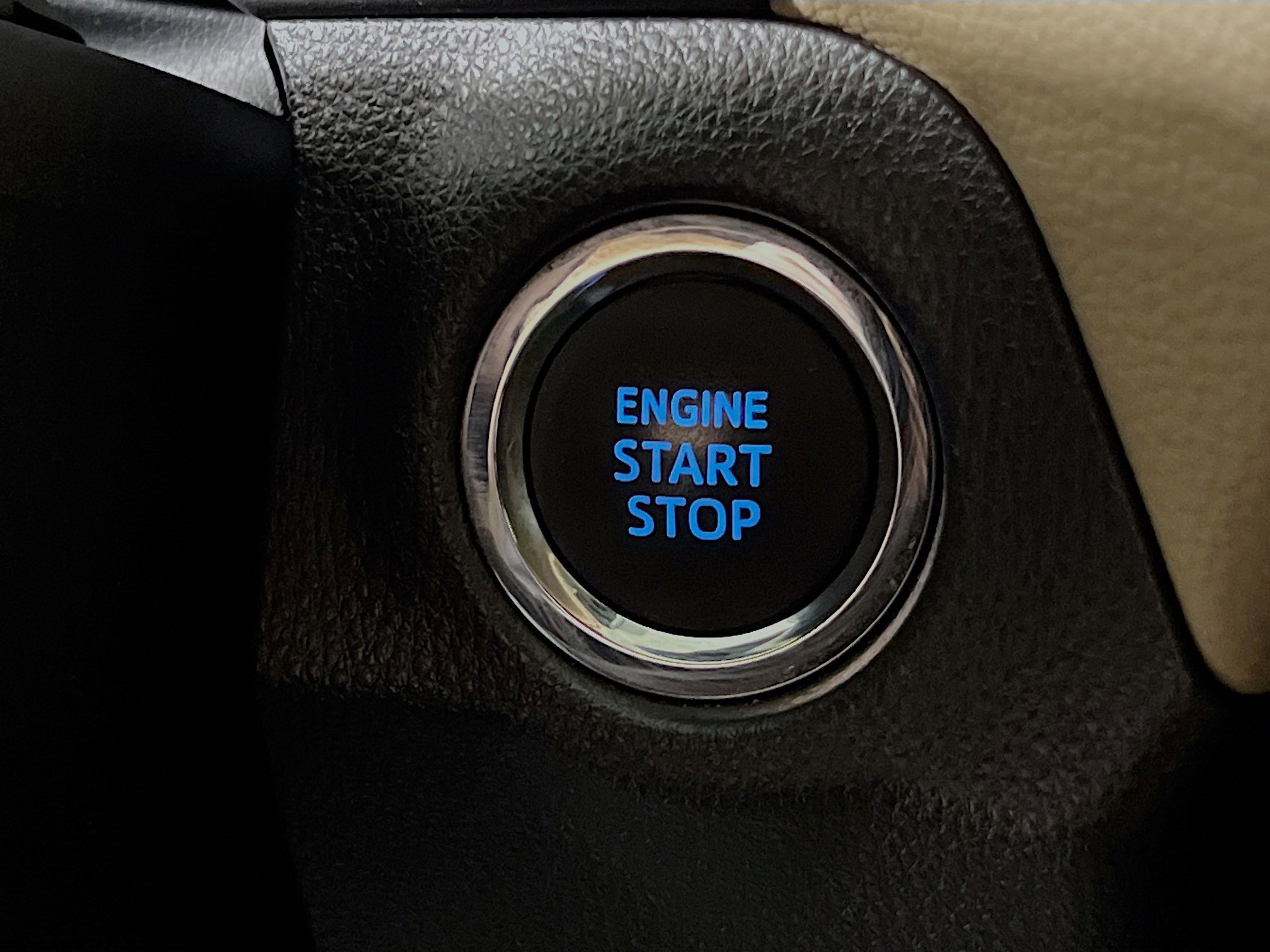 Used 2019 Toyota RAV4 Limited w/ Cold Weather Package image 23