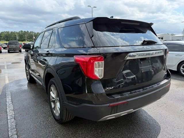Used 2020 Ford Explorer XLT w/ Equipment Group 202A AWD/4WD image 4