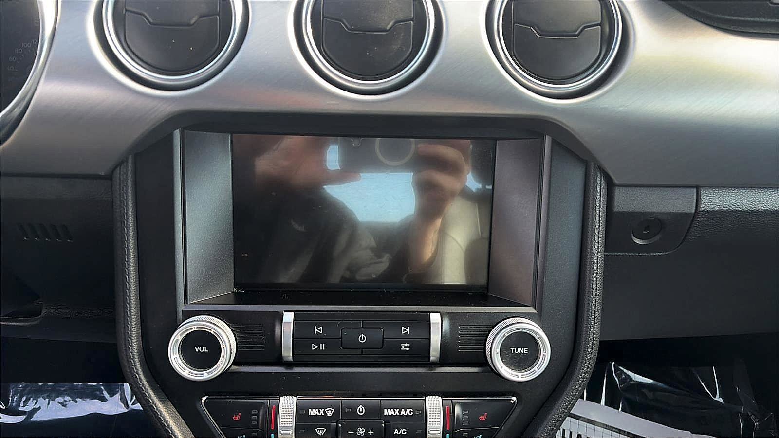 Used 2023 Ford Mustang Premium image 10