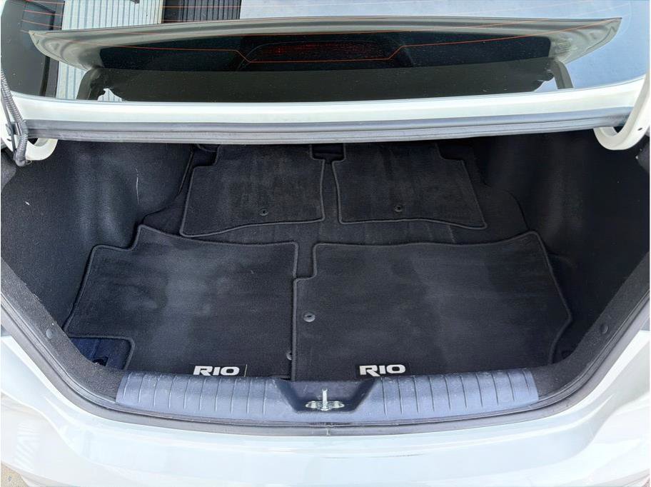 Used 2016 Kia Rio LX image 21