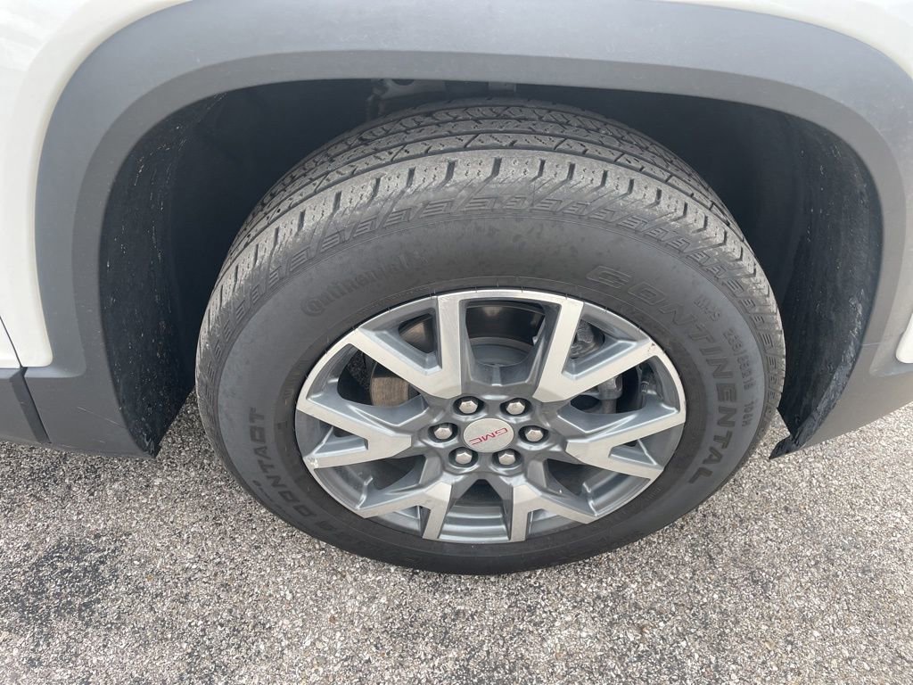 Used 2023 GMC Acadia SLT w/ Technology Package image 12